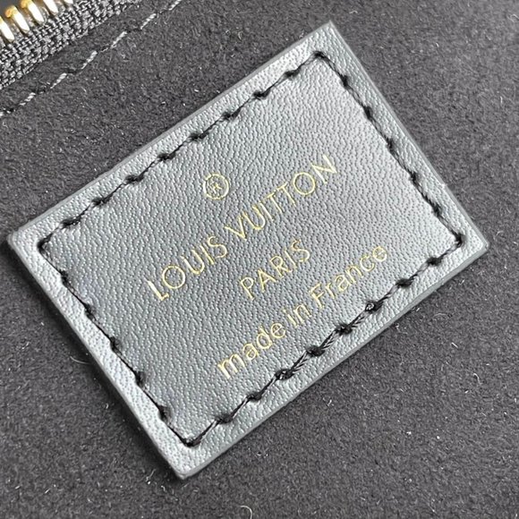Squire East West Monogram - Women - Handbags | LOUIS VUITTON ® Louis Vuitton Shoulder bag